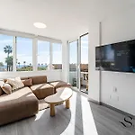 Alamos Beachfront Bliss Sea View Retreat Διαμέρισμα *