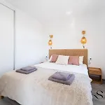 Alamos Beachfront Bliss Sea View Retreat Апартаменти