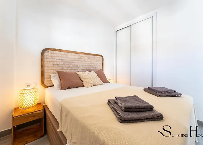 Alamos Beachfront Bliss Sea View Retreat Torremolinos