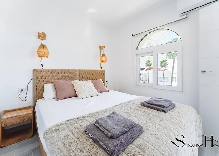 Alamos Beachfront Bliss Sea View Retreat Apartament