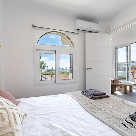 Alamos Beachfront Bliss Sea View Retreat Apartamento *