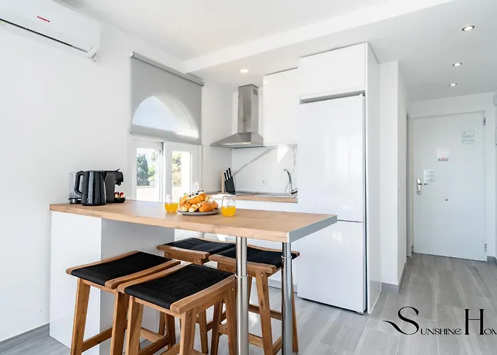 Alamos Beachfront Bliss Sea View Retreat *